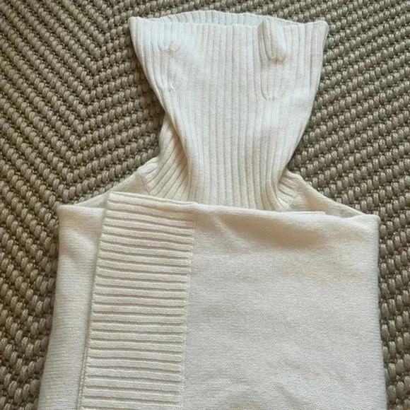 BANANA REPUBLIC Wool Blend Ivory Cream Dolman Cowl Turtle Neck Wool Blend size S - Picture 7 of 8